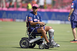 RR posts video of head coach Rahul Dravid shadow batting with cast on his right leg [Watch]
