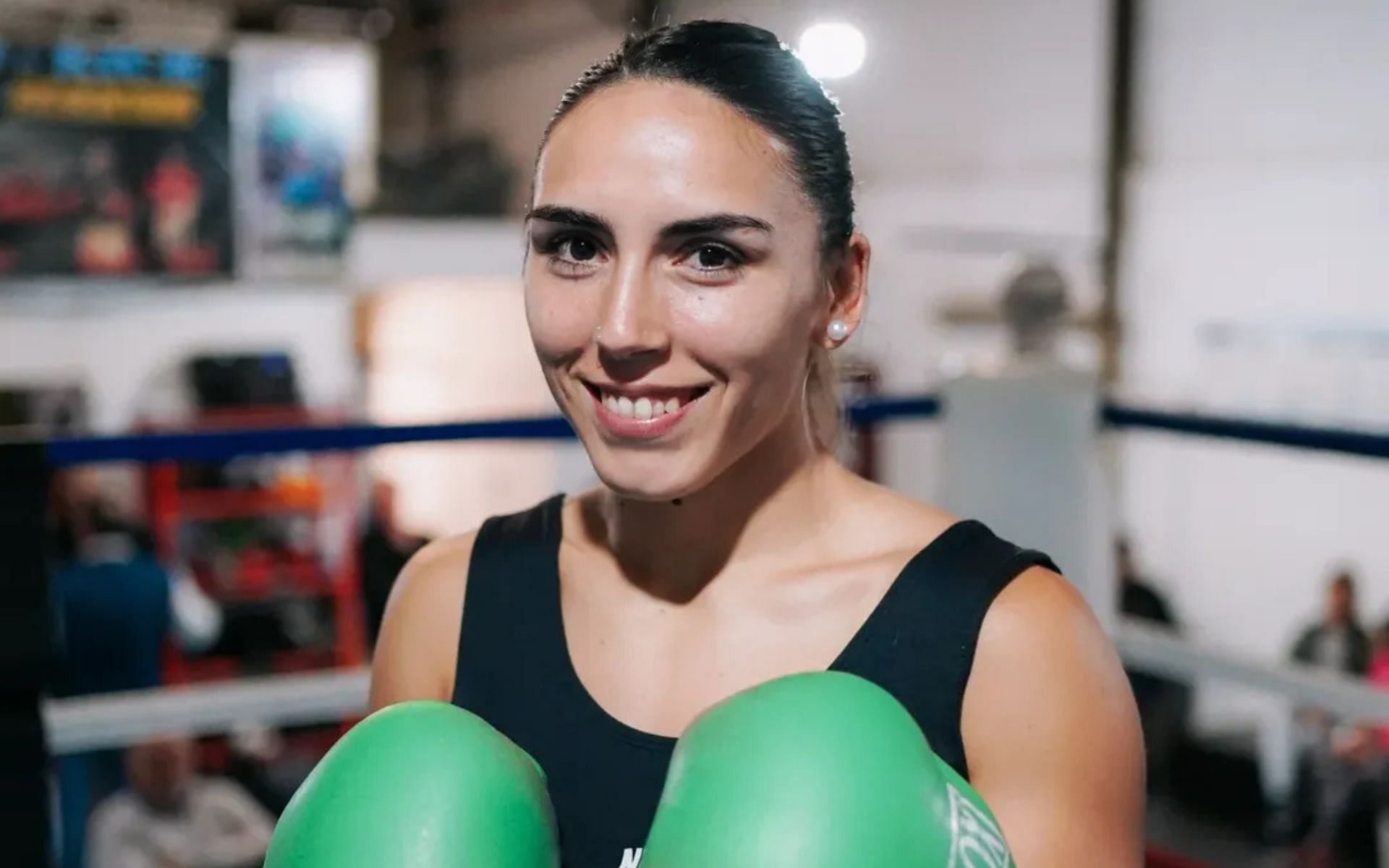 Carla Ayelen Merino is a talented professional boxing star from Argentina. [Image courtesy: @carlamerinook on Instagram]