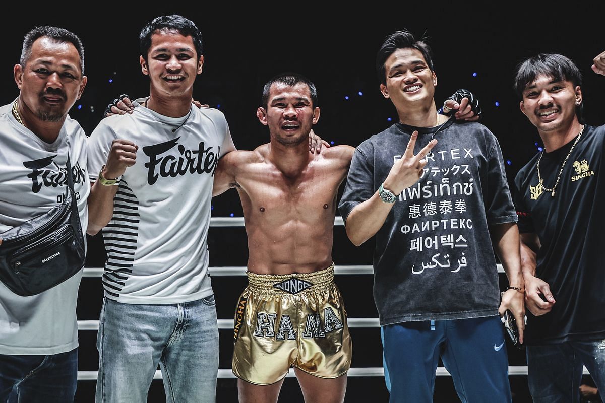 Nong-O celebrates with his team | Photo credit: ONE Championship