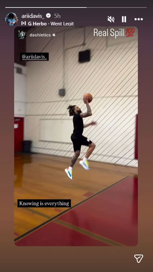 UNC's Davis works out with a skills trainer on Friday | via @ariidavis_/Instagram