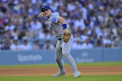 Cubs expected to recall top prospect as third base crisis deepens
