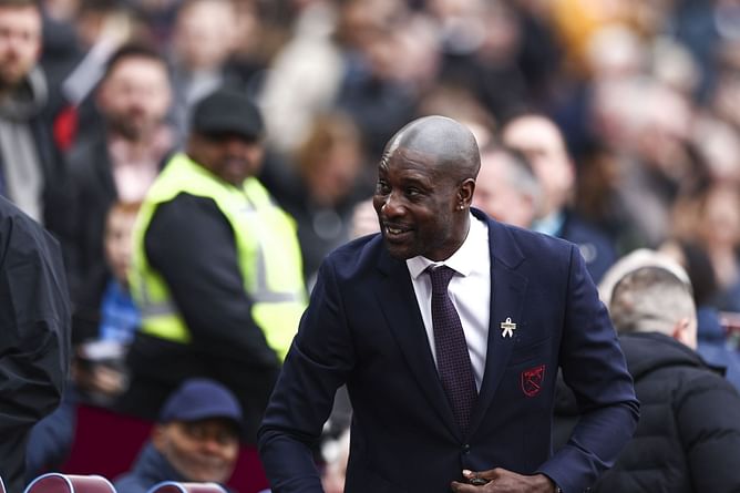 “I don’t want my dirty laundry aired out for the public” - Carlton Cole warns Chelsea about signing £60 million-rated transfer target