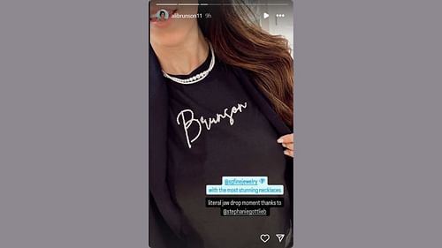 Jalen Brunson's wife flexes her playoffs outfit and jewelry on her IG story. (Credits: @alibrunson11/Instagram)