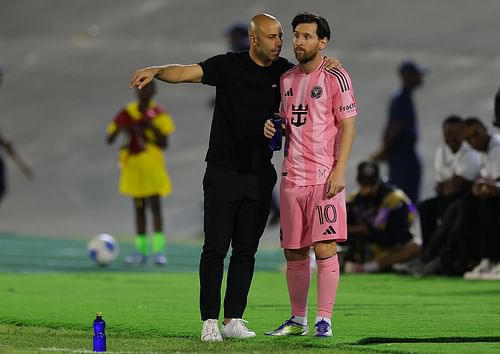 Mascherano and Messi - Source: Getty