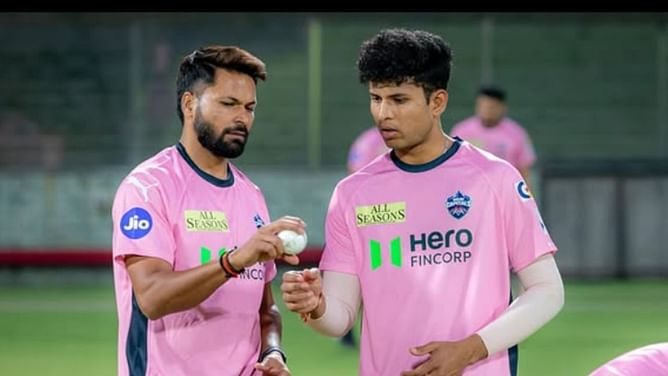 IPL 2025: 8 साल की उम्र से खेल रहे हैं क्रिकेट, जड़ चुके हैं दोहरा शतक; जानें DC के नए खिलाड़ी माधव तिवारी से जुड़ी दिलचस्प बातें