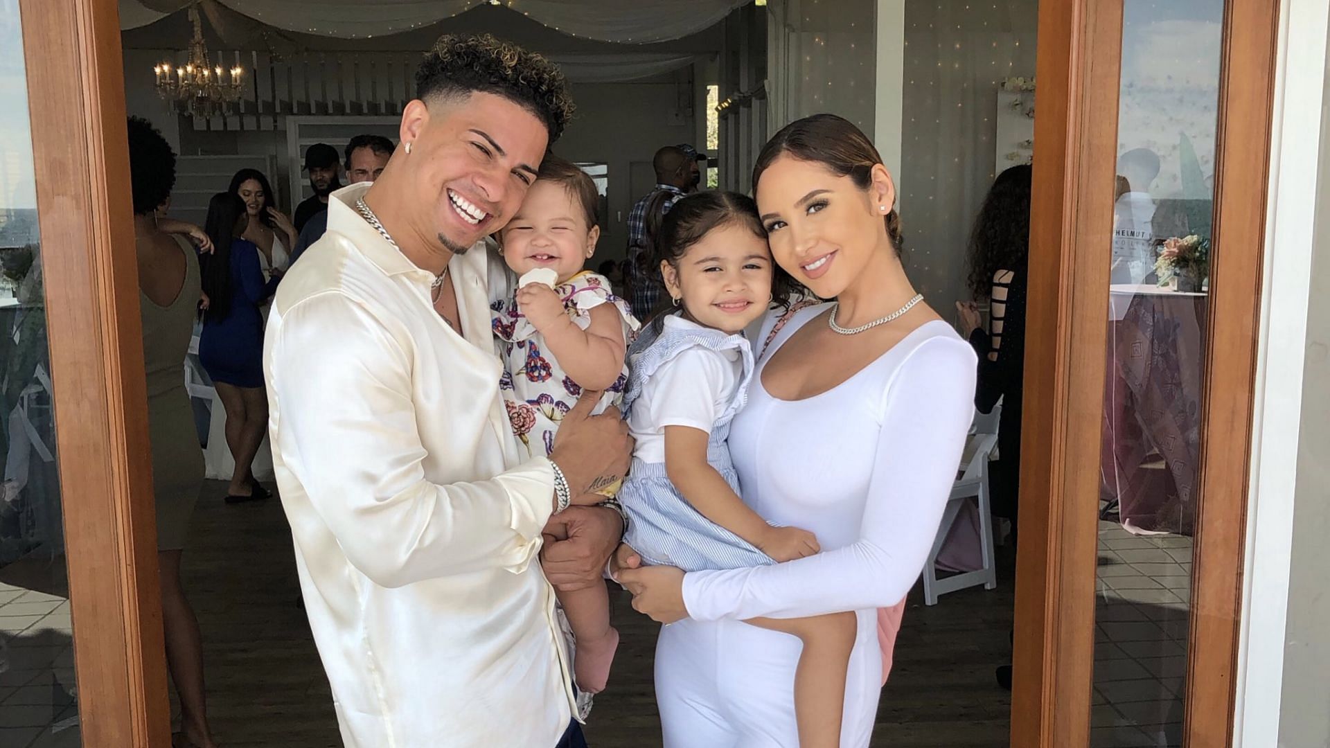 Exes Austin McBroom and Catherine Paiz with their daughters (Image via X/@AustinMcbroom)