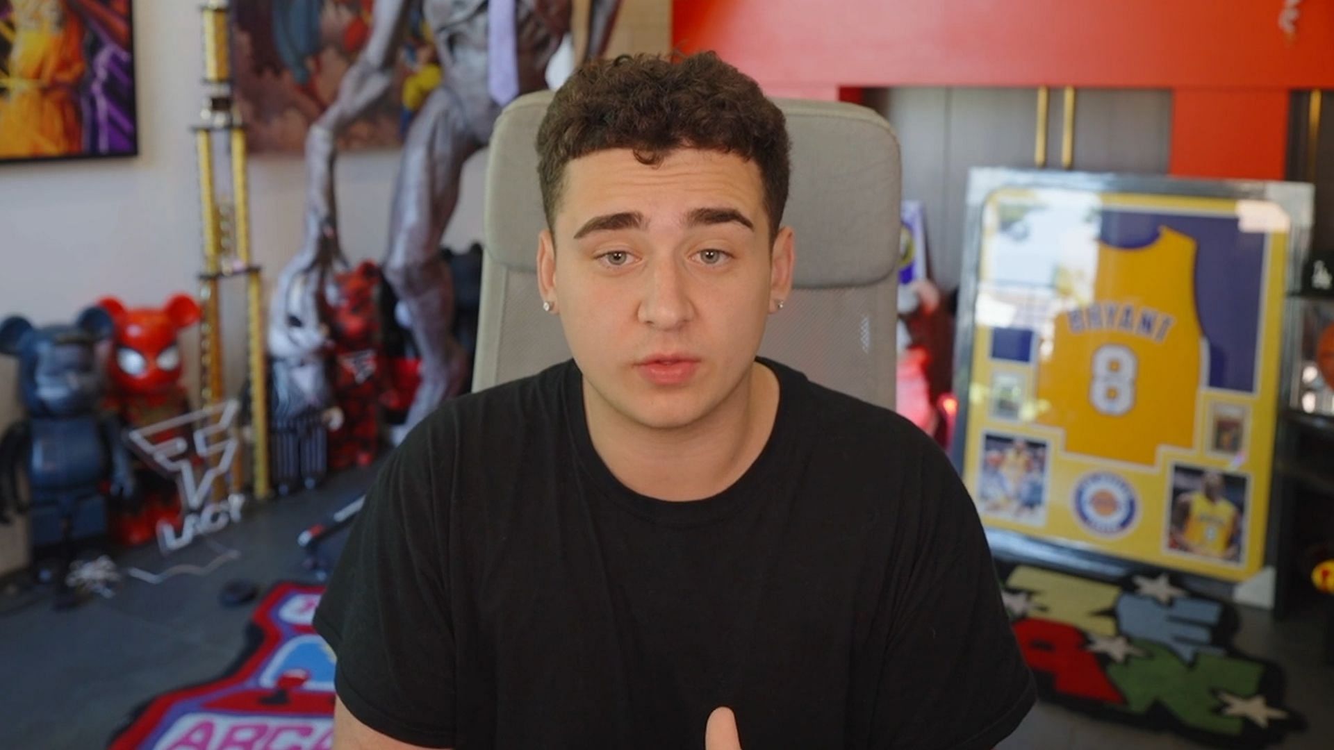 Lacy announces that he has rejoined FaZe Clan amid drama (Image via Lacy/Twitch)