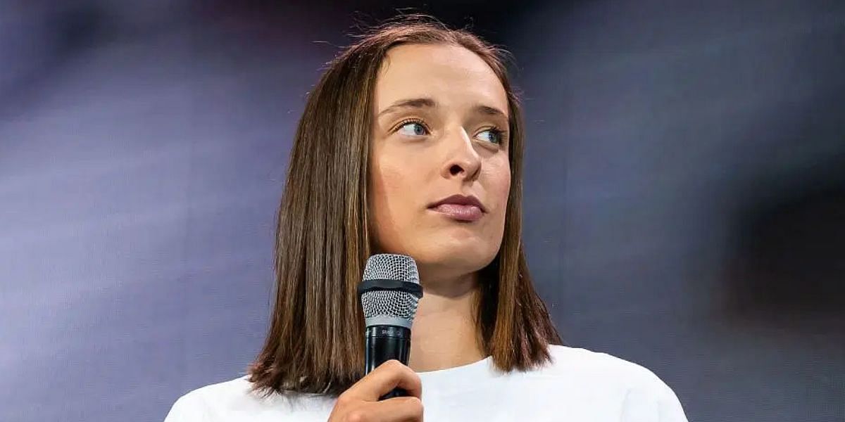Iga Swiatek says she is ready to defend her French Open title despite her concerning form ahead of battling through what looks like a tough draw at Roland Garros (Source: Getty)