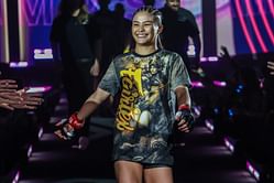 “My knee tweaked” - Stamp Fairtex recalls how she sustained gnarly knee injury that has kept her sidelined