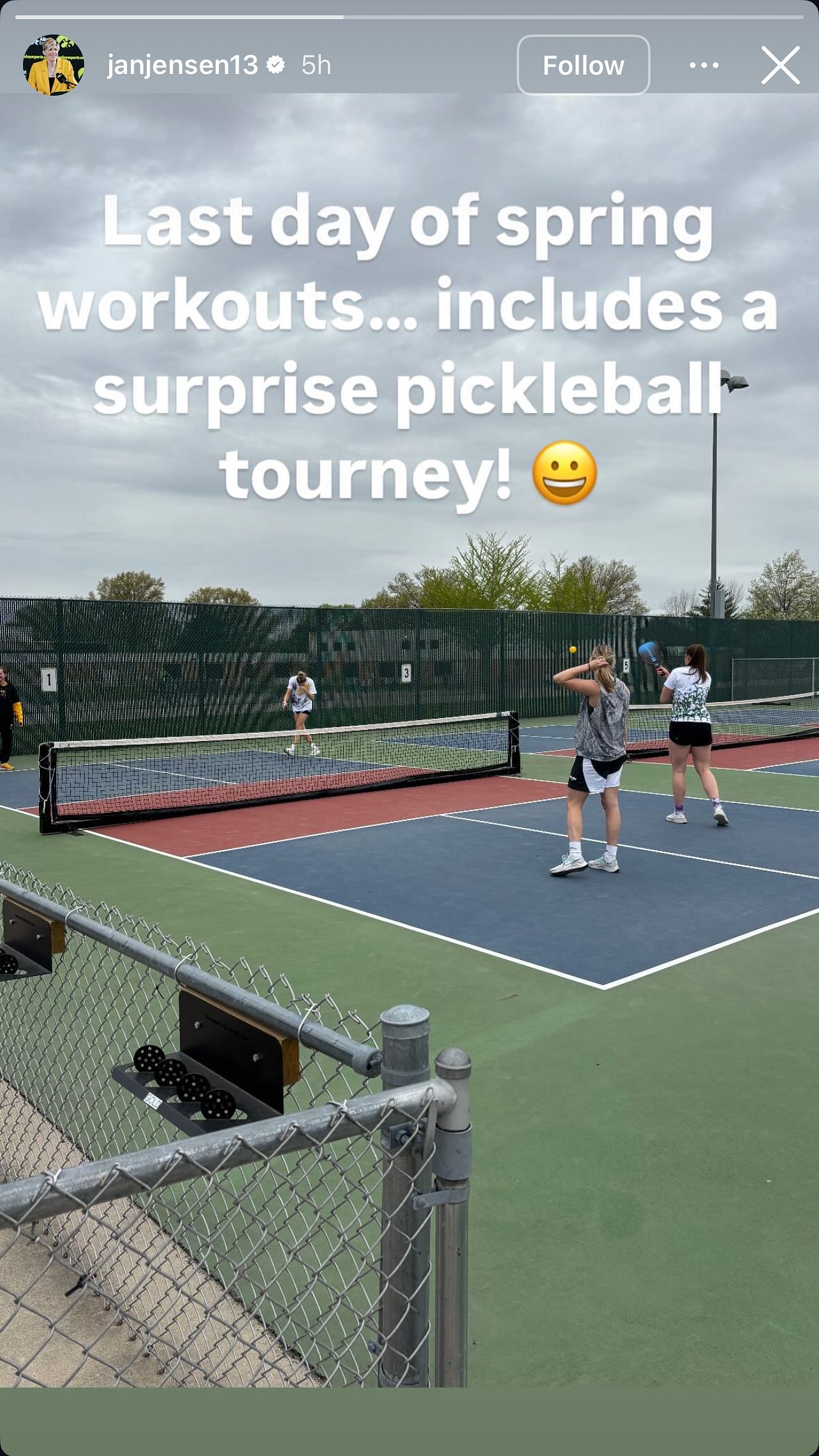 Iowa Hawkeyes players play pickleball. (Credits: @janjensen13 on Instagram)