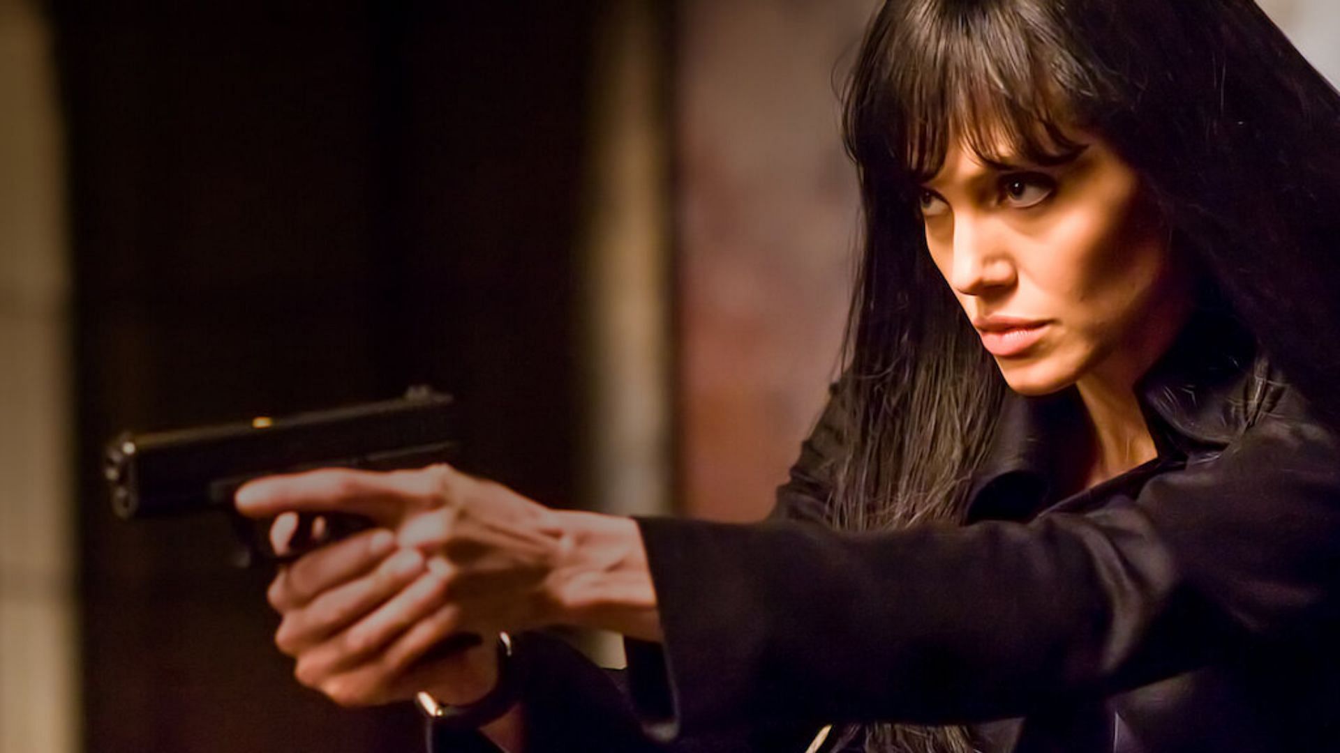Jolie in and as Salt (Image via Netflix)