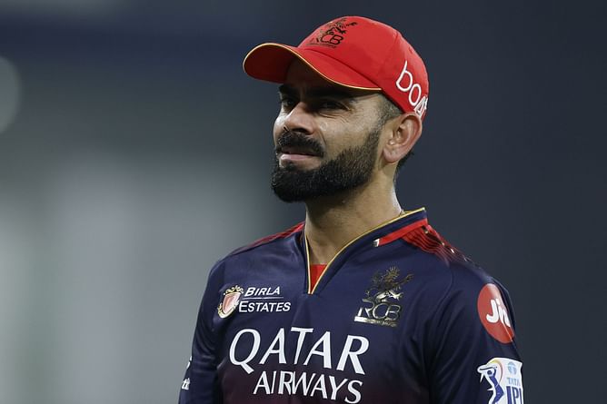 Virat Kohli gives a pep talk to expensive Suyash Sharma, spinner responds with Heinrich Klaasen's prized scalp in RCB vs SRH IPL 2025 match [Watch]