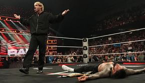 WWE Raw के मेन इवेंट में जबरदस्त अंदाज में मचा तहलका, वर्ल्ड चैंपियन पर दुश्मन ने हमला करके चौंकाया
