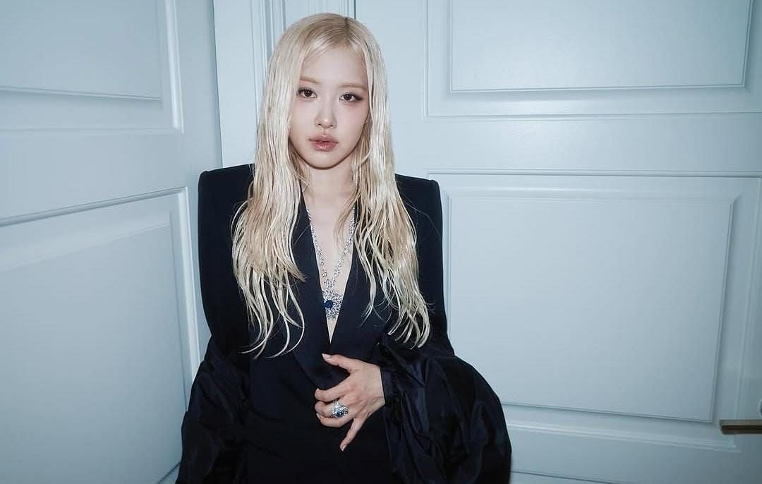 Met Gala 2025: All K-pop idols who graced the blue carpet (Image via @roses_are_rosie/Instagram)