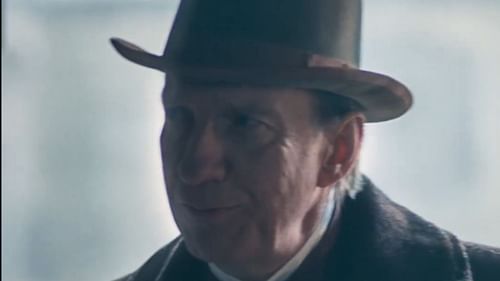 David Thewlis is seen as Sherlock Holmes in Sherlock & Daughter season 1 (Image via X/@The CW)