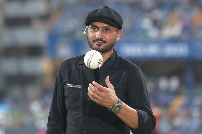“Mai darr gaya” - Harbhajan Singh recalls in front of Ambati Rayudu their ugly on-field fight during RR vs MI IPL 2025 match [Watch]