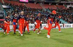 IPL 2025 : लखनऊ के खिलाफ जीत हासिल करके टॉप-2 में जगह बनाना चाहेगी RCB, जानें दोनों टीमों की संभावित Playing 11