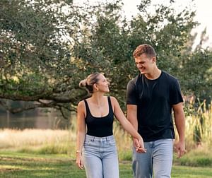 Mason Taylor's girlfriend, Sage Warner, labels Jets TE "best boyfriend" in heartfelt birthday post
