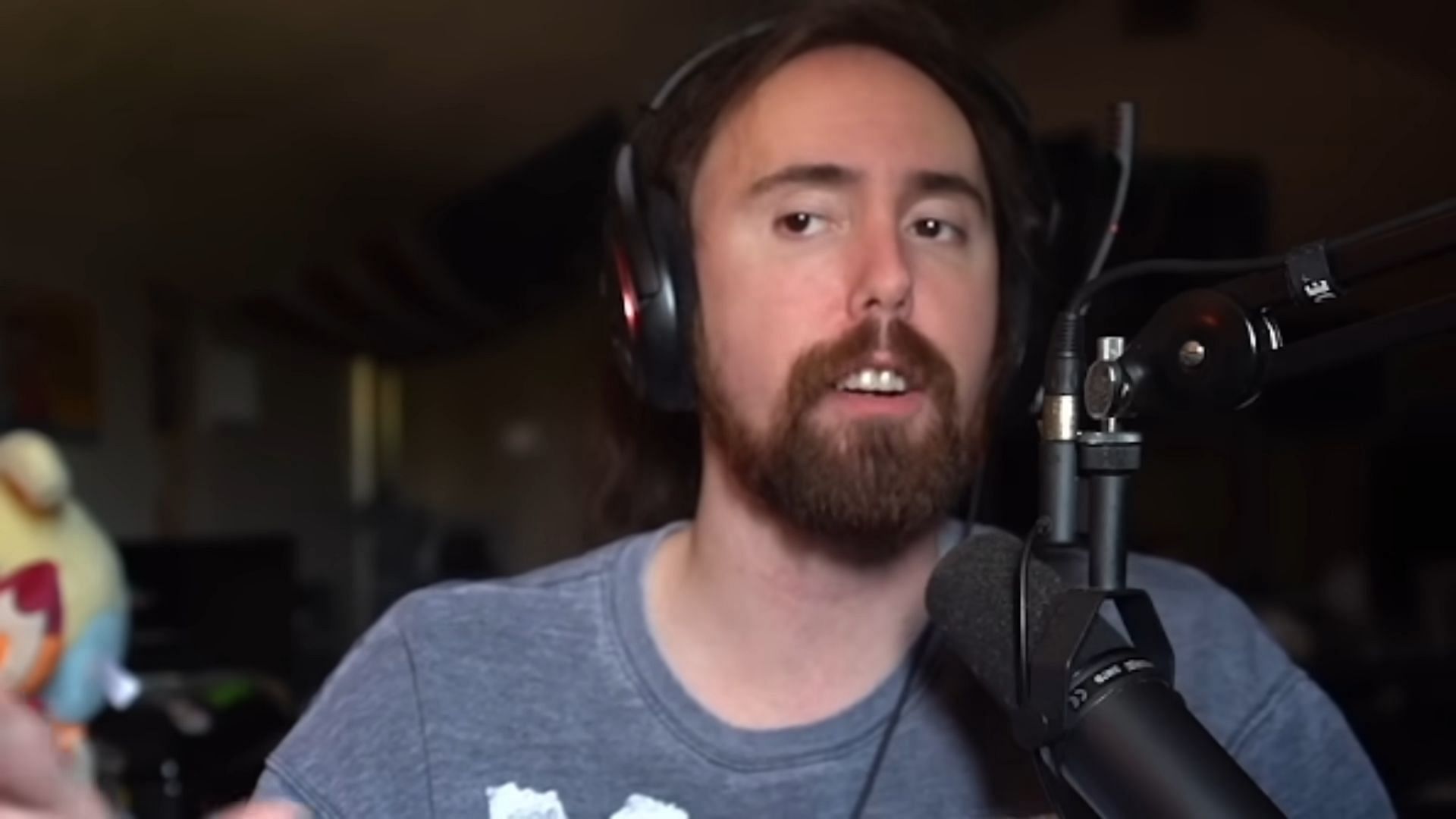 Twitch streamer Asmongold recently responded to X post made by Alyssa Mercante (Image via  Asmongold Clips/YouTube)