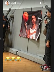 La La Anthonyshows off big banner at LuHi gym during Kiytan Anthony's graduation. (Source: Instagram/ Lala)