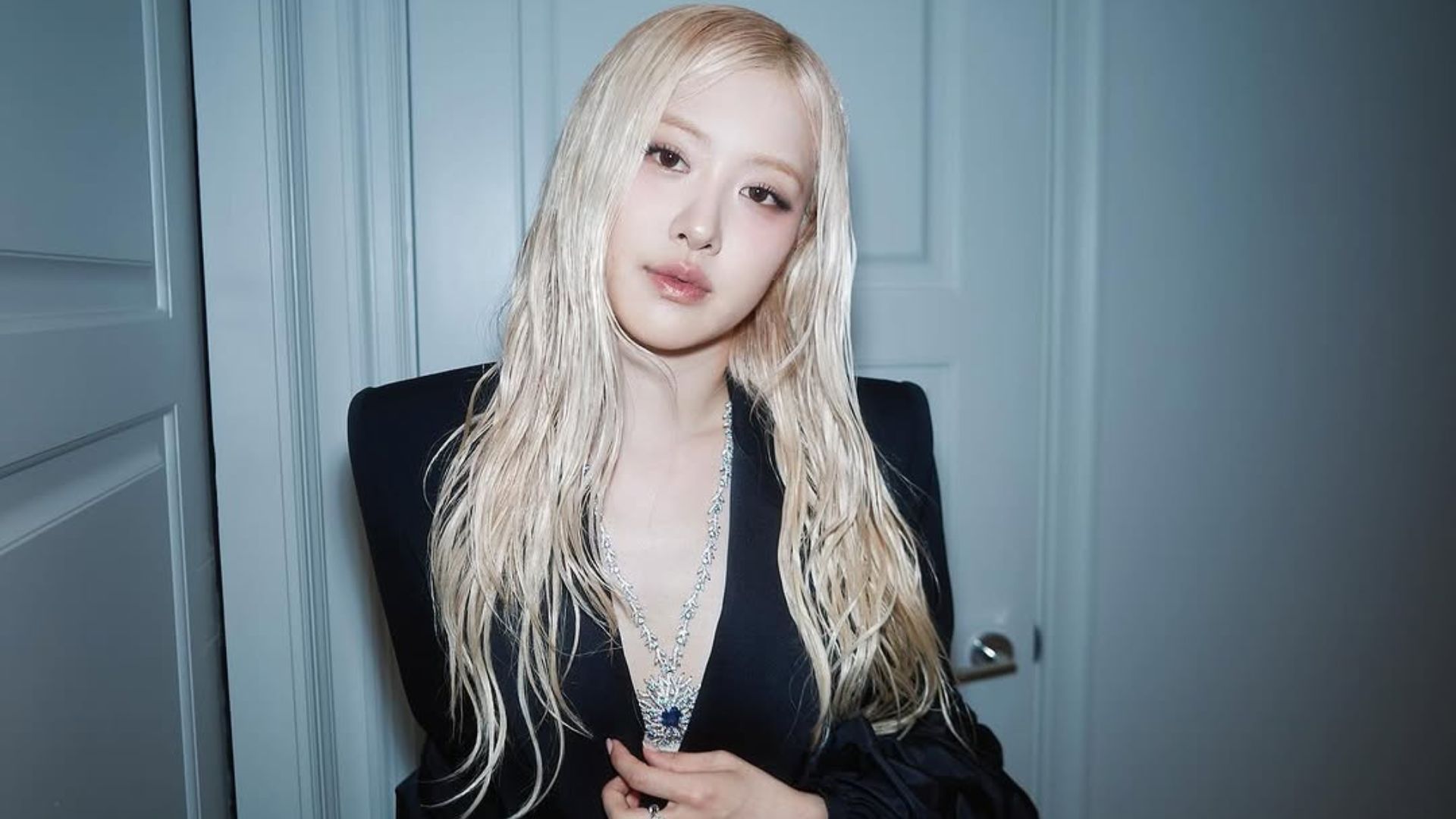 "PLEASE fire your stylist"- Fans slam BLACKPINK’s Rosé's team over her Met Gala 2025 outfit
