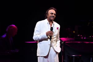 How old is Johnny Mathis? Singer performs for the last time in his life in Englewood, New Jersey following retirement