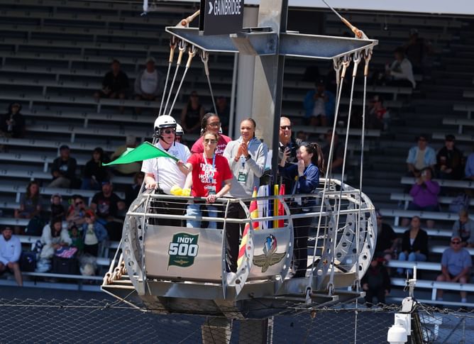 Indy 500 calls upon 2 MLB Hall of Famers to wave the green flag