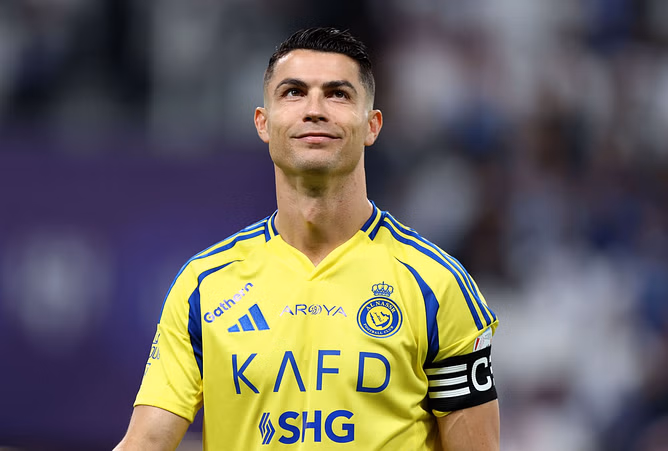 "It does not seem that this, in terms of group, has a positive impact" - Brazil club's director confirms they will not sign Cristiano Ronaldo