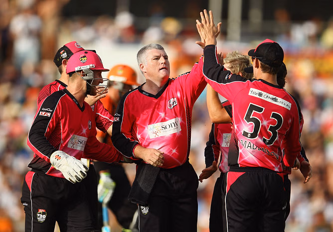 Former Australia cricketer escapes jail time despite being guilty of drug deal - Reports