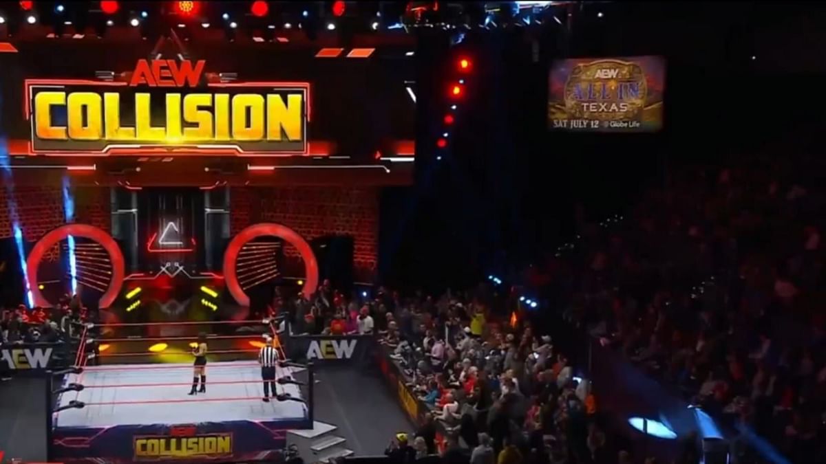 "You sick freak" - Former WWE star confronts female fan in uncomfortable moment on AEW Collision