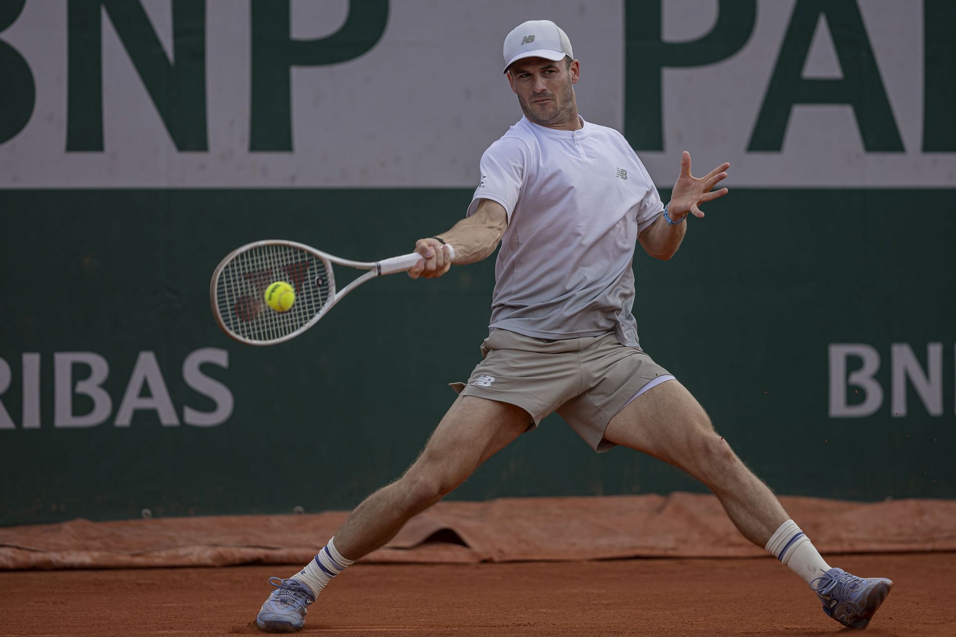 Tommy Paul hits a forehand at French Open 2025 | Image Source: Getty