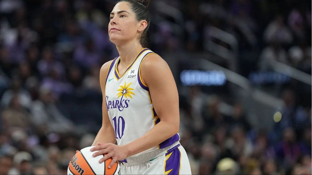 The real reason behind Kelsey Plum smile at the free throw line revealed [Picture Credit: IG/@Getty]