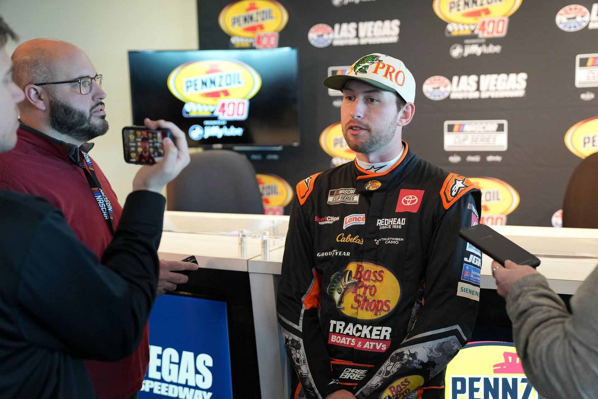 AUTO: MAR 15 NASCAR Cup Series Pennzoil 400 - Source: Getty