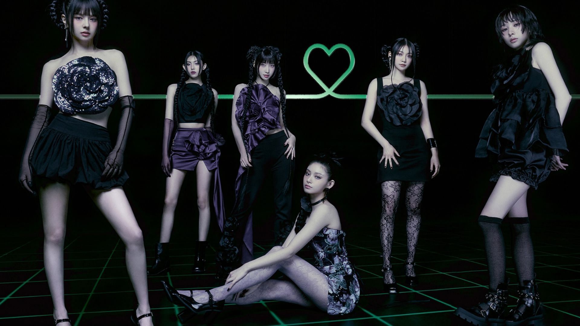 EVERGLOW members (Image via Instagtram/@EVERGLOW_STAFF)
