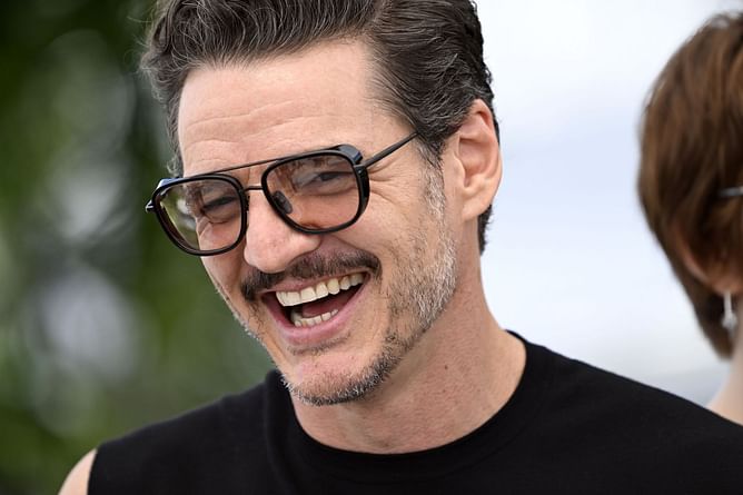 “You get really high” — The Last of Us star Pedro Pascal discusses his viral Starbucks order and the story behind it on Jimmy Kimmel Live
