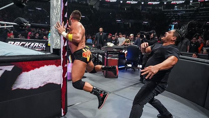 Jeff Cobb sends hilarious message to wrestling veteran following WWE debut