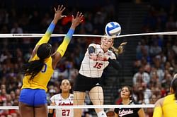 Merritt Beason, Kennedi Orr, and others react to Nebraska Volleyball's Andi Jackson's snorkelling and beach getaway