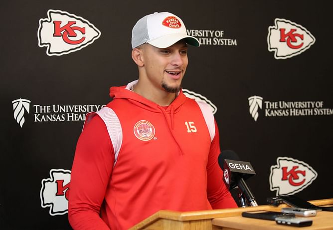 "I didn’t know he would have the guts to try it": When Patrick Mahomes Sr. opened up on his son pulling off a high school move for the Chiefs