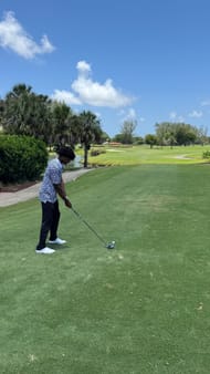 Carmani Boozer playing golf with his brothers and father (Image: Instagram via @mrcbooz)