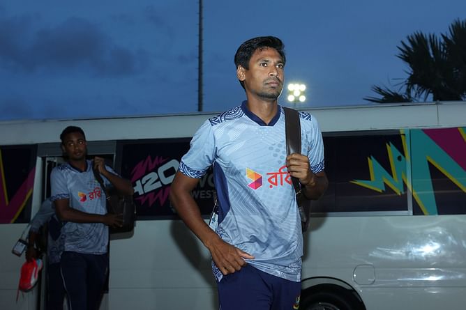 Delhi Capitals sign Mustafizur Rahman as replacement for Aussie star for remainder of IPL 2025