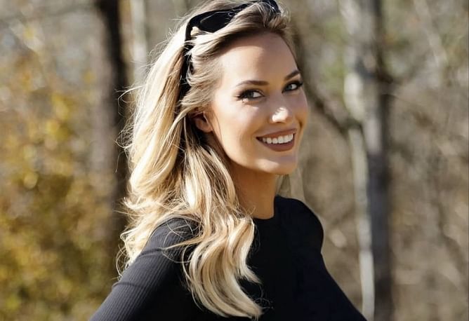 Paige Spiranac poses in black outfit as she promotes her YouTube channel in latest post