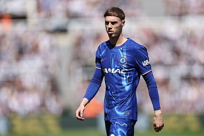 "Everything they do goes through him" - Chelsea star Cole Palmer on why he believes Barcelona star is the 'best player in the world'