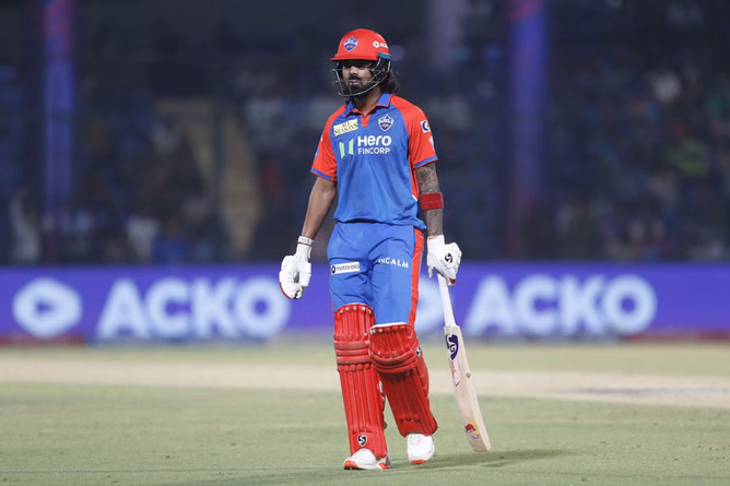 KL Rahul leaves net session midway after being struck on the knee ahead of crucial MI vs DC IPL 2025 match - Reports
