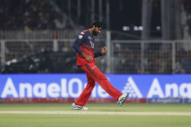 Aniket Verma perishes after hitting a six off Krunal Pandya's bowling in RCB vs SRH IPL 2025 match
