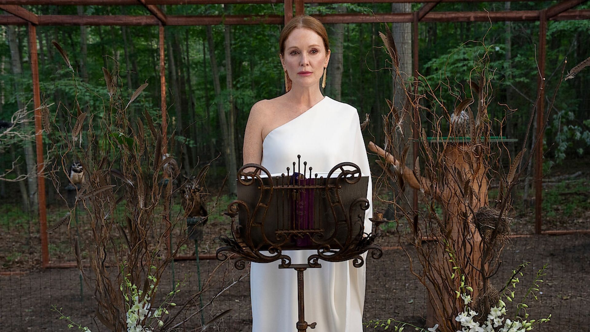 Julianne Moore as Michaela Kell in the black comedy series Sirens. (Image via Netflix.com/tudum)