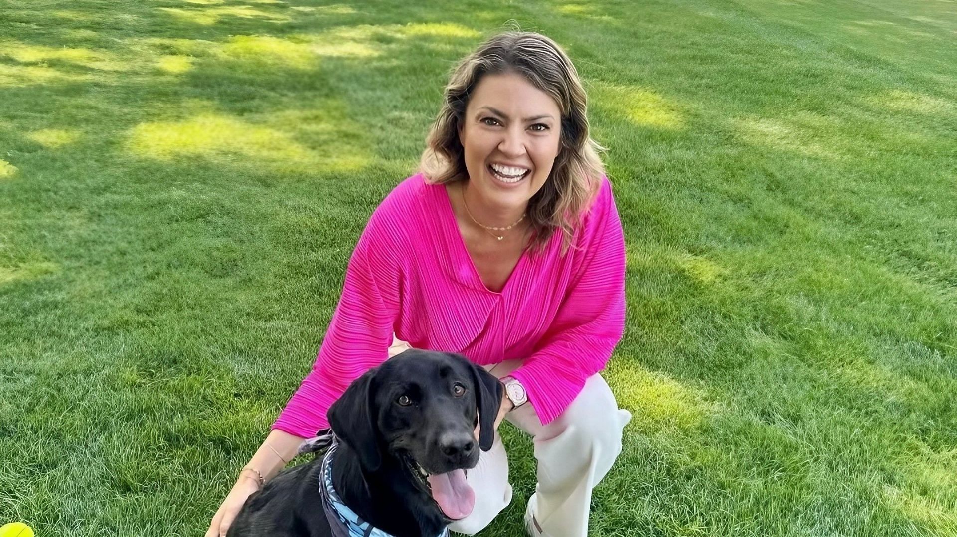 Amanda Balionis spends time with pup/IG: @balionis