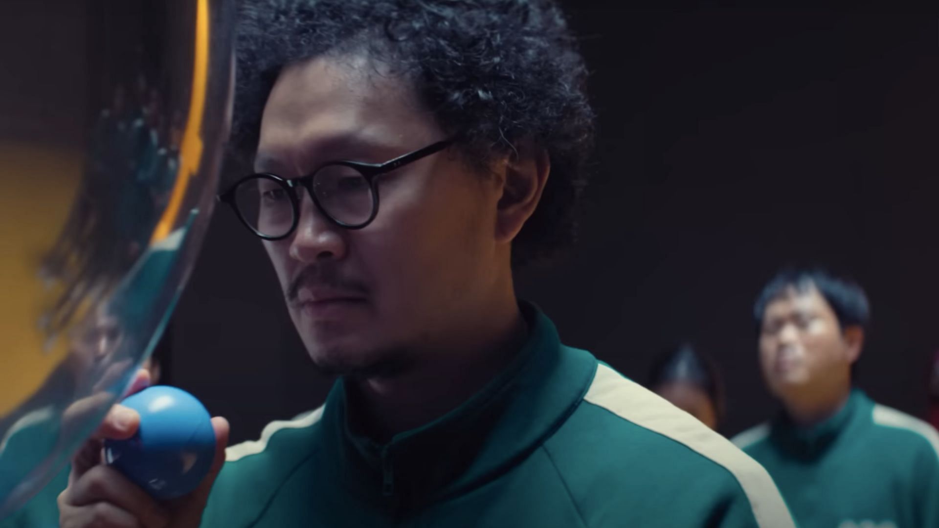 Yong-sik in the season 3 teaser (Image via YouTube/Netflix)