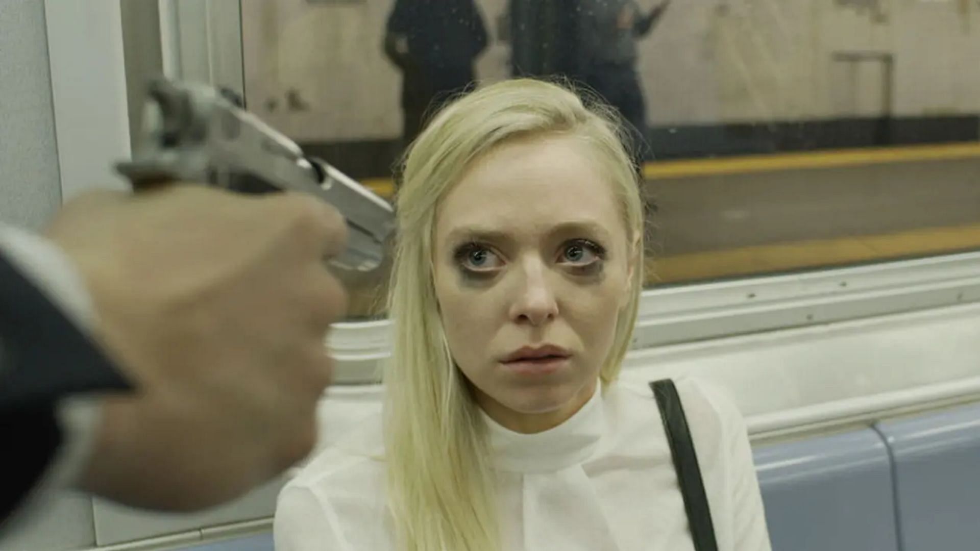Still from Mr. Robot Season 3 episode 6 (Image via Prime Video)
