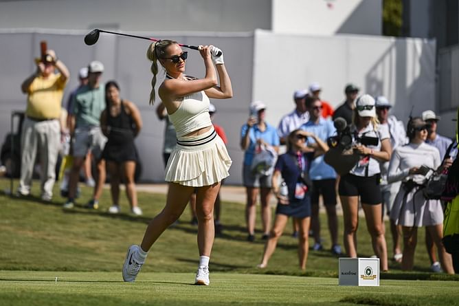 Paige Spiranac invites her 1M X followers to "come practice" with her
