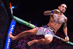 MMA manager recalls Max Holloway going hard on Mark Zuckerberg during training session: "He's tough"